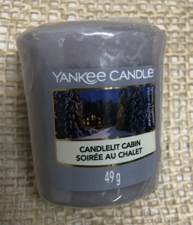 Candelit Cabin smeltelys.